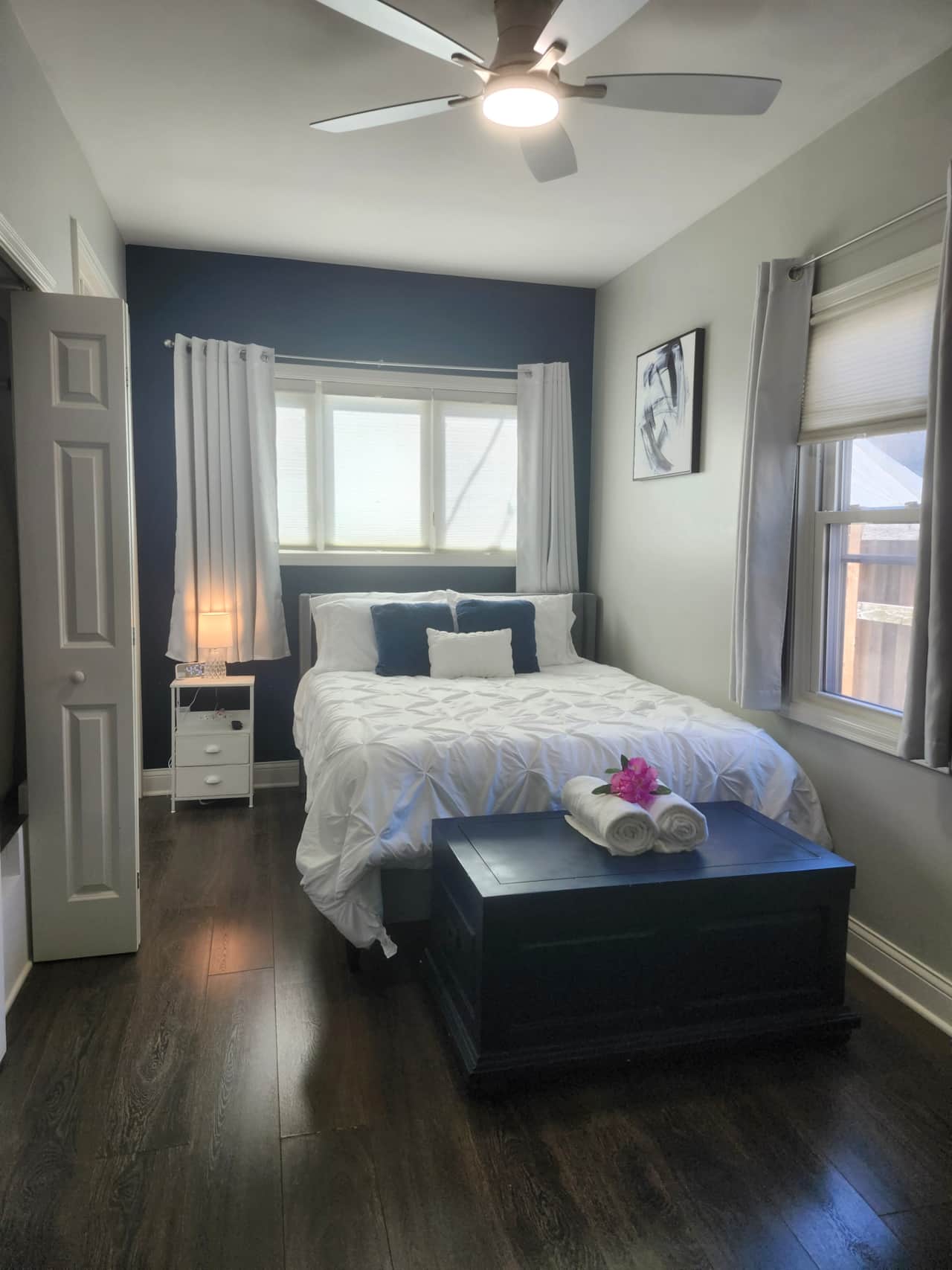 Queen bed