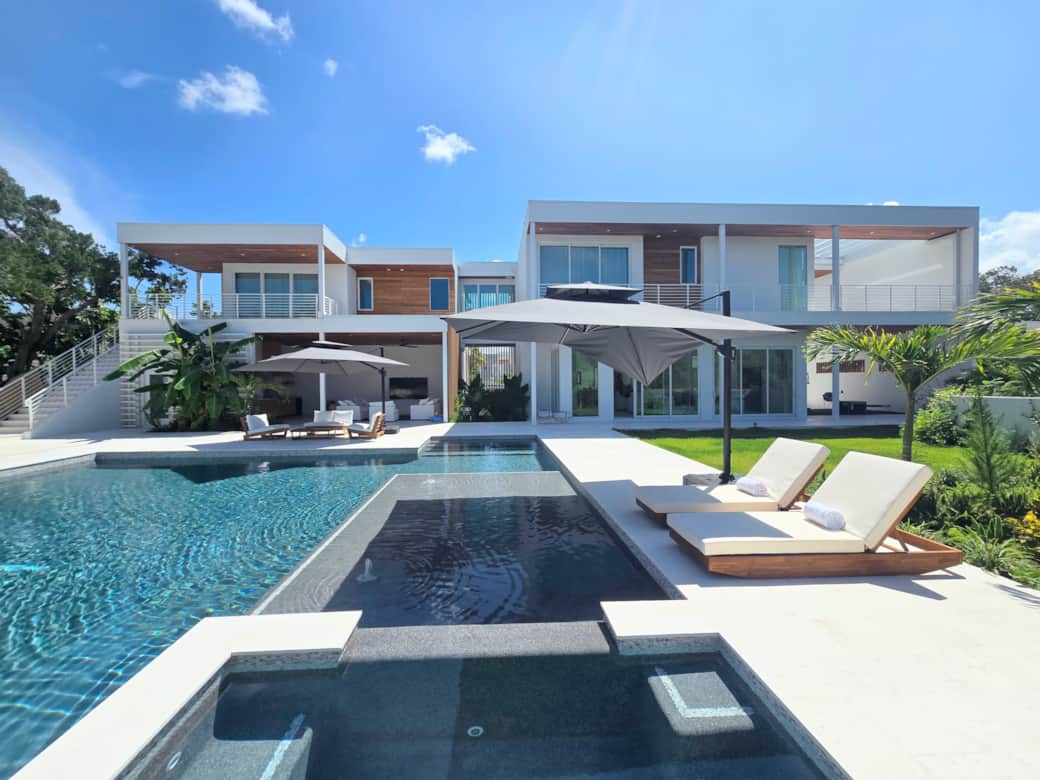 Luxury Siesta Key vacation rental backyard 