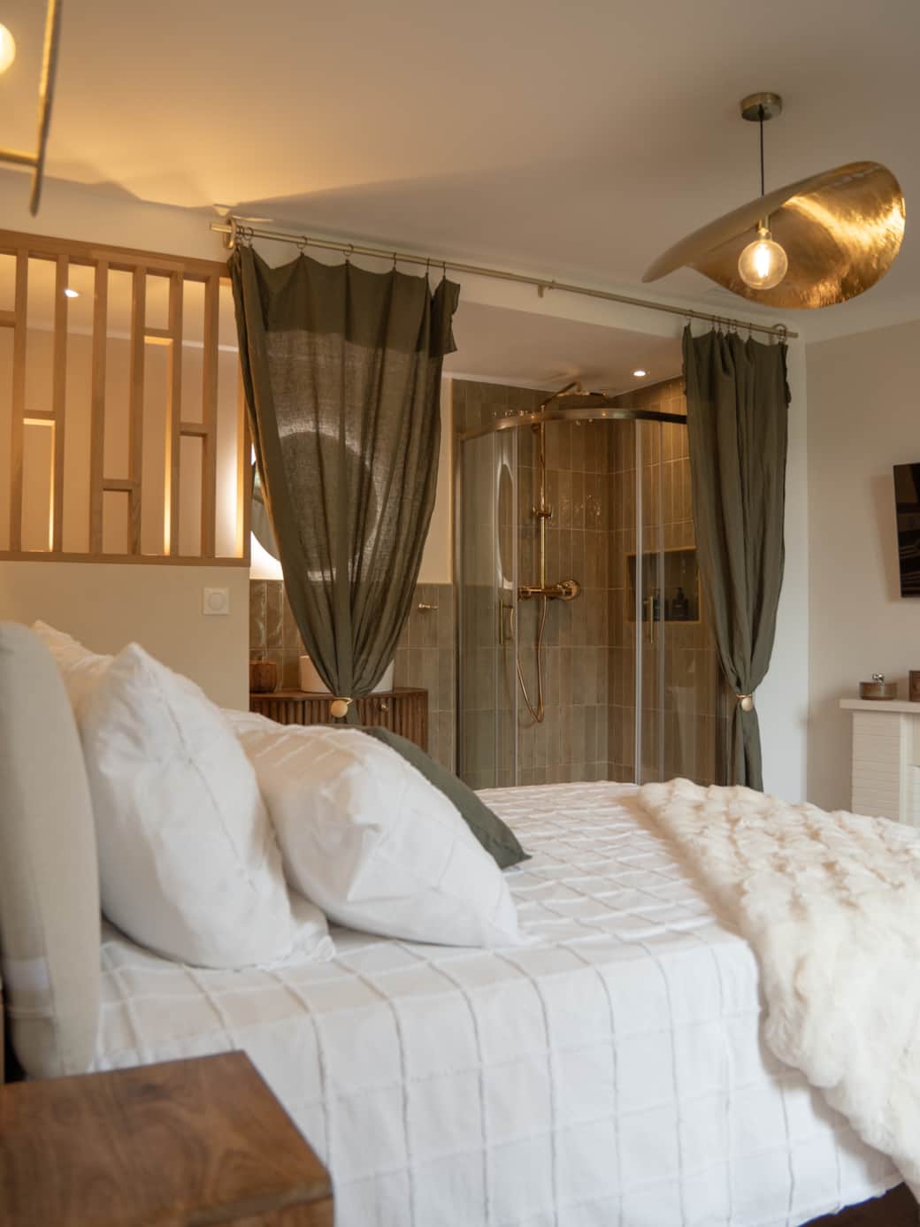 Chambre parentale avec salle d'eau Chambre parentale avec salle d'eau