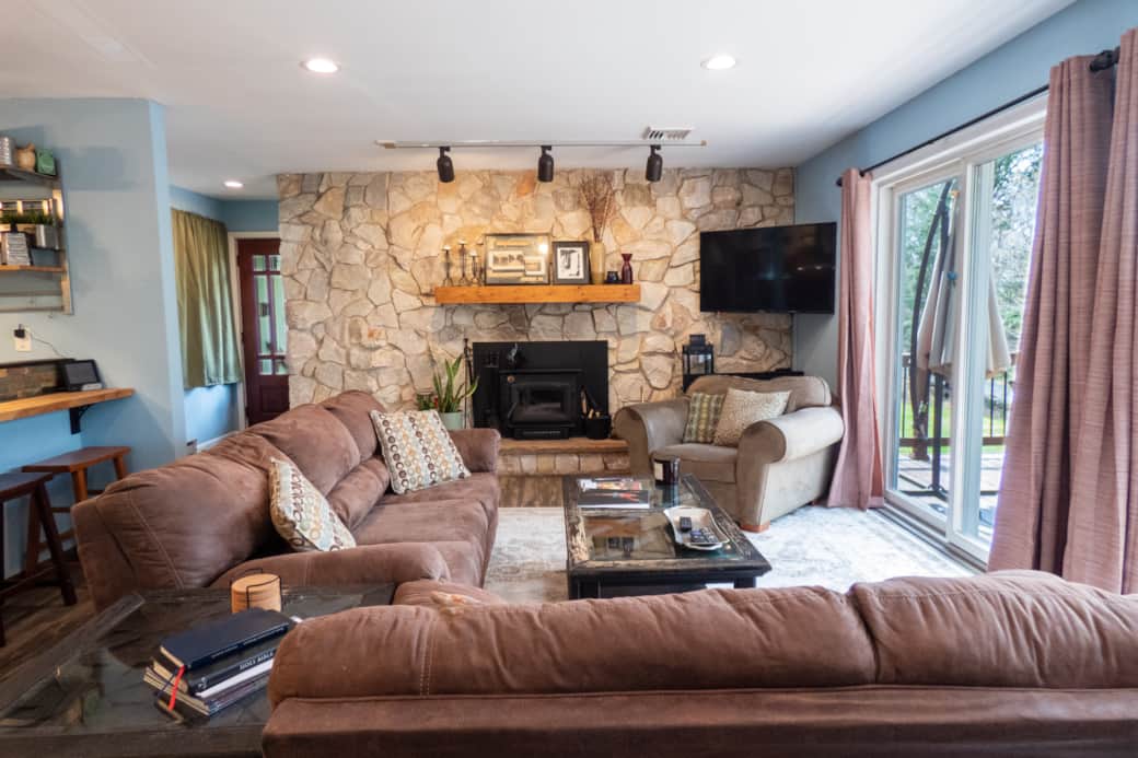 Wood Burning Fireplace and Large Mantle Wood Burning Fireplace and Large Mantle