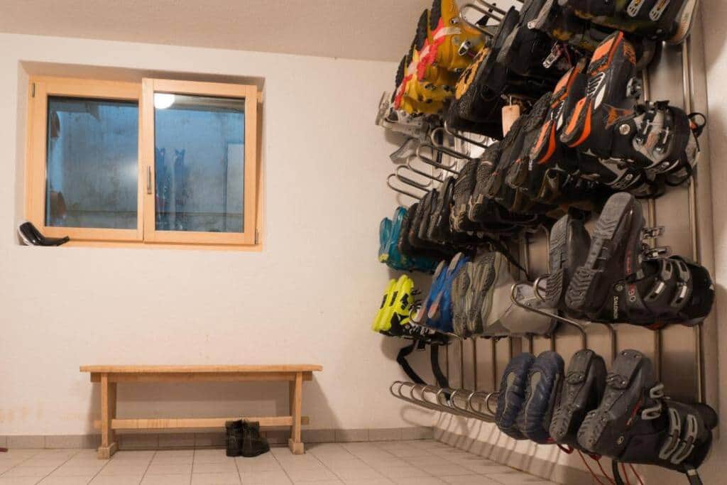 Skischuhhalterung
