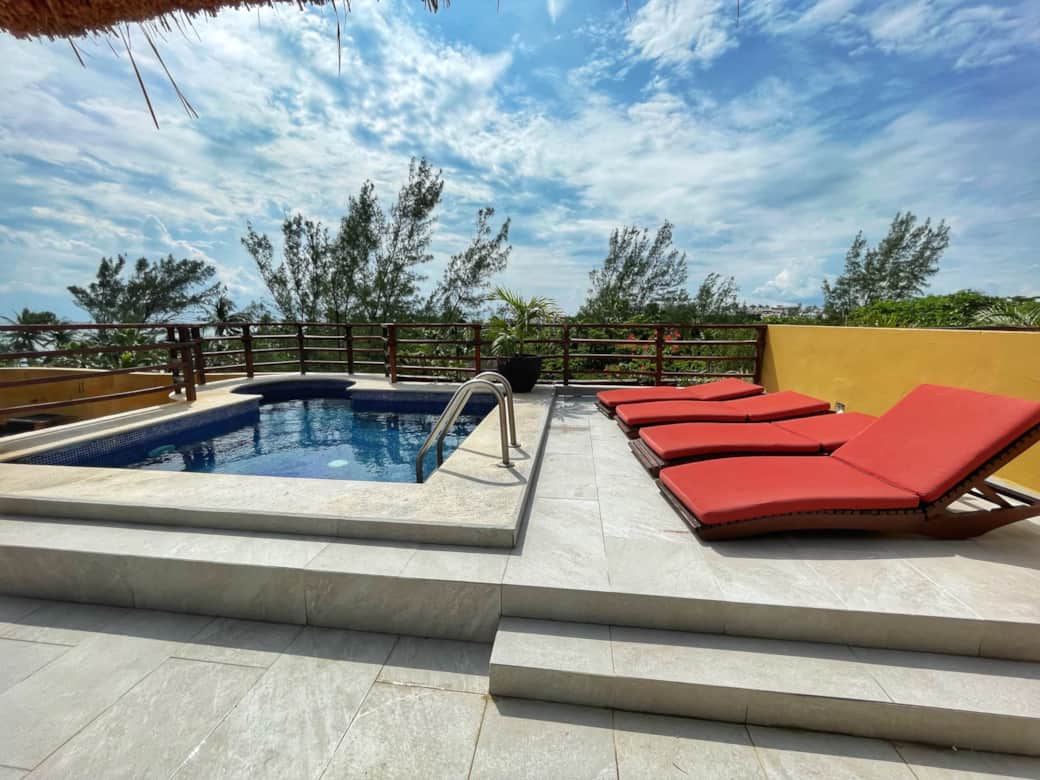 Private patio and pool overlooking ocean. Private patio and pool overlooking ocean.