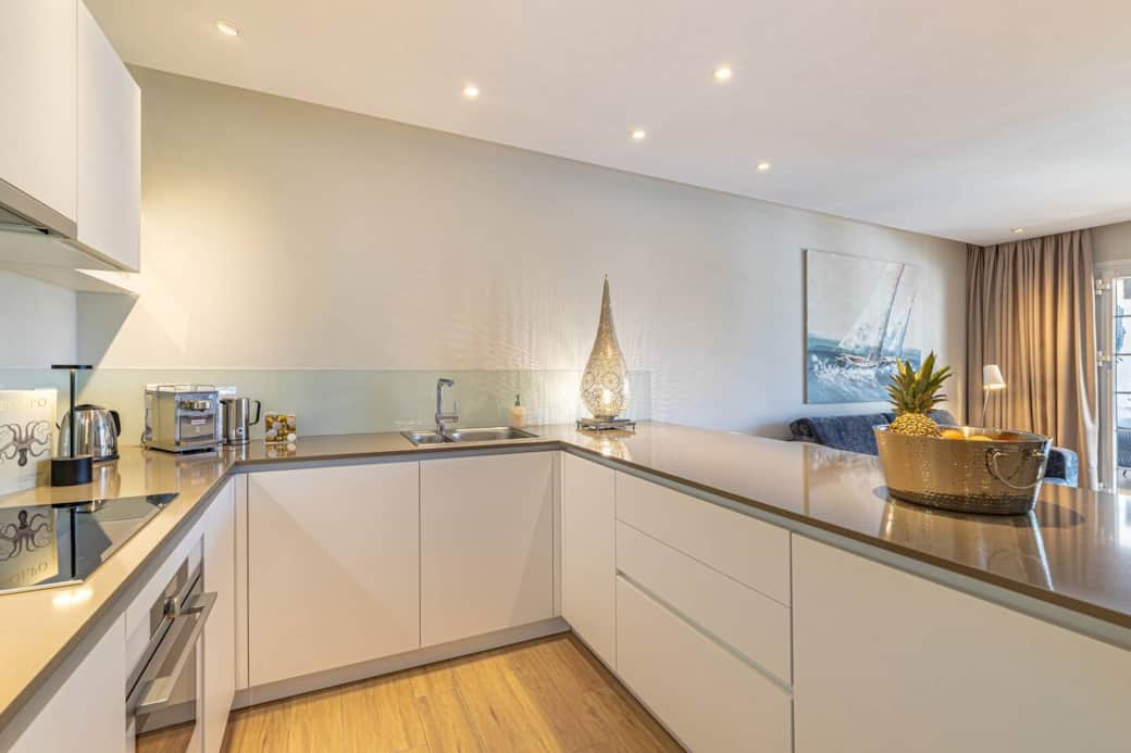Kitchen will all amenities