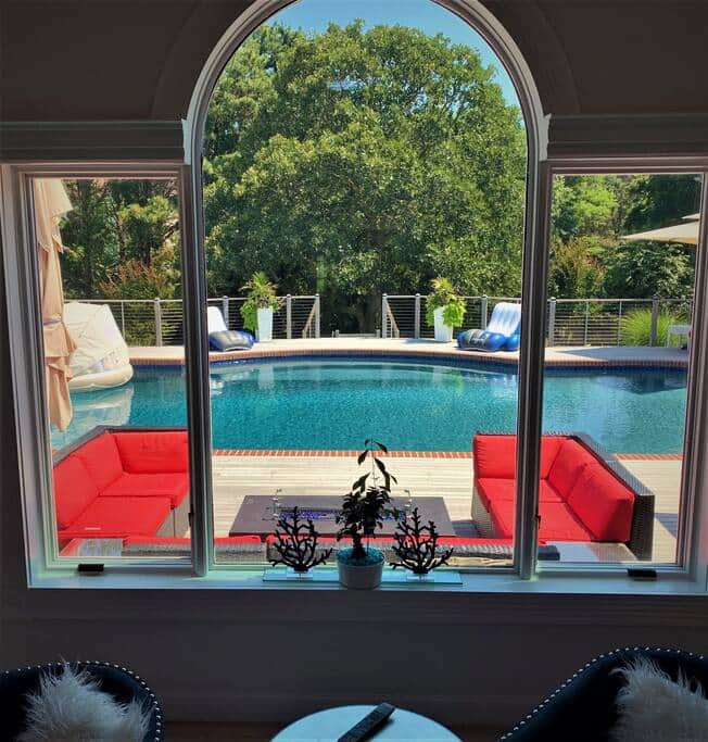 Living Room 4 / fire pit 