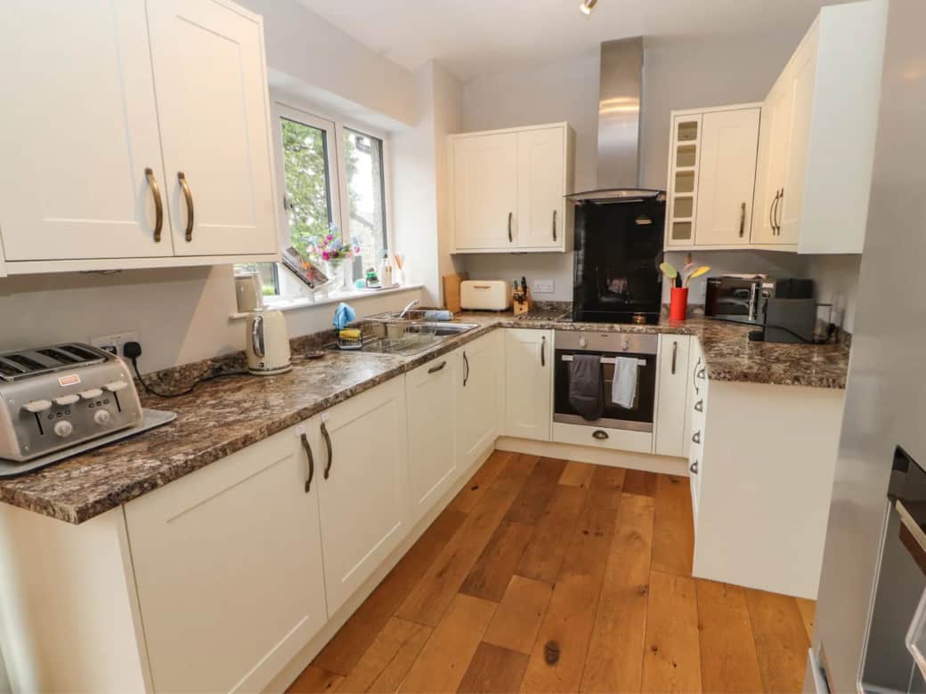 Sc 1712587460 955054 70