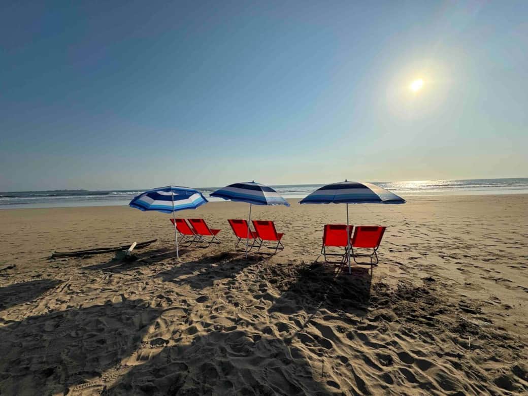 Beach chairs and sun umbrellas we have at the house. You can take them to the beach, 3 minutes away walking. 