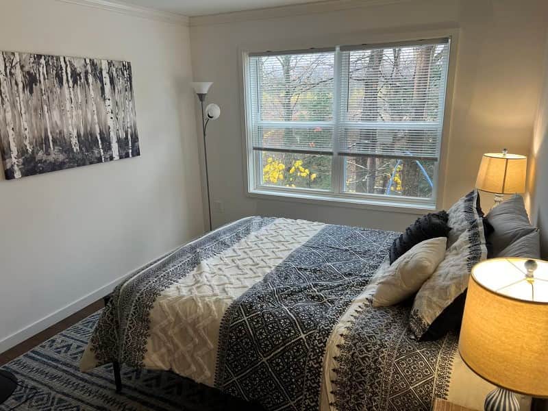 Bedroom 2 Queen