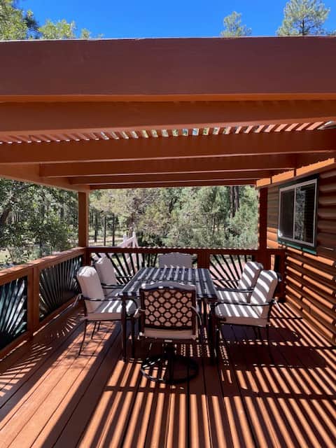 Covered Patio - Seats 8