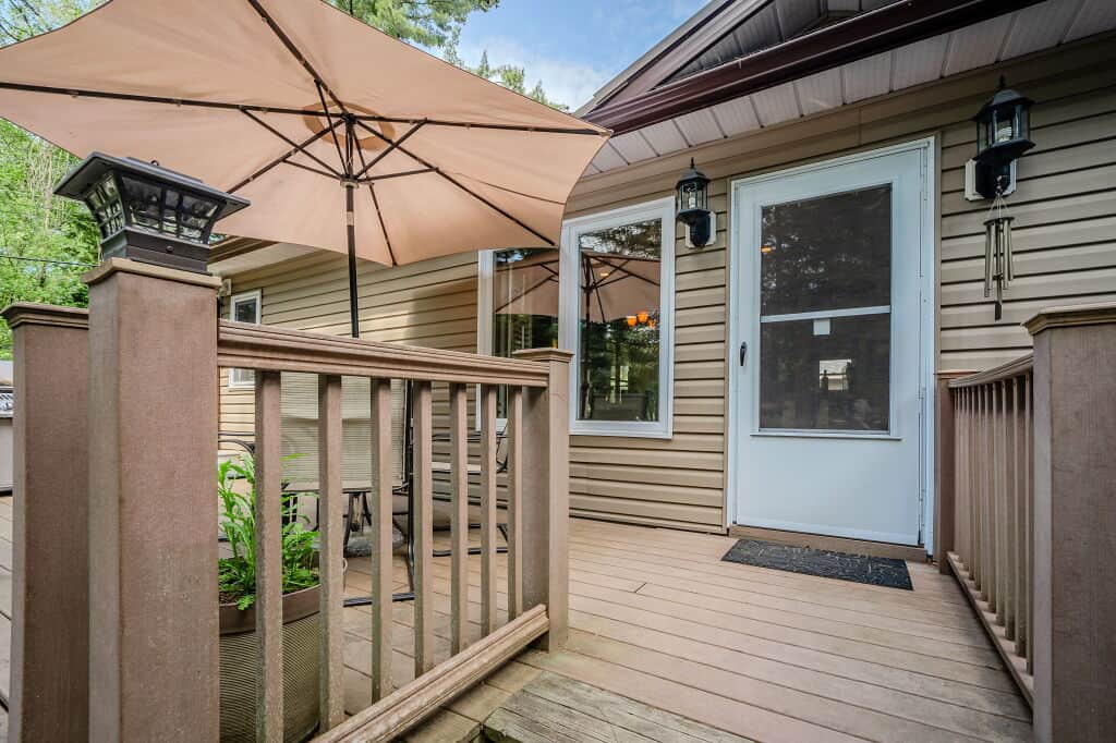 Cozy Cottage Entryway