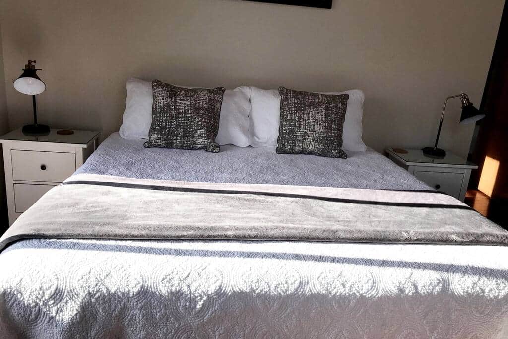 Room 3 (Accommodates up to two guests in a king-size bed) Room 3 (Accommodates up to two guests in a king-size bed)
