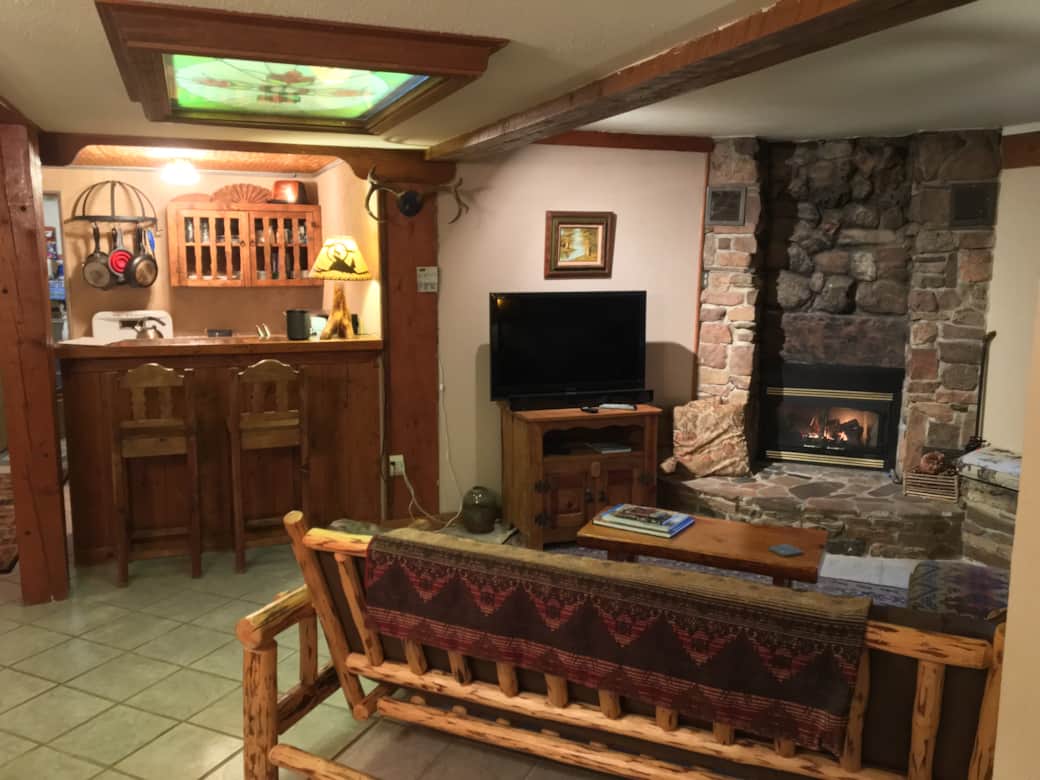 Pine Cone Motor Inn British Columbia Canada Pine Cone Inn - Apartment in Sandia Park