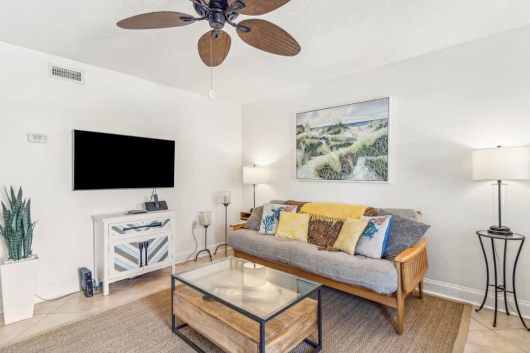 833 B Tarpon Ave - Living Area 3