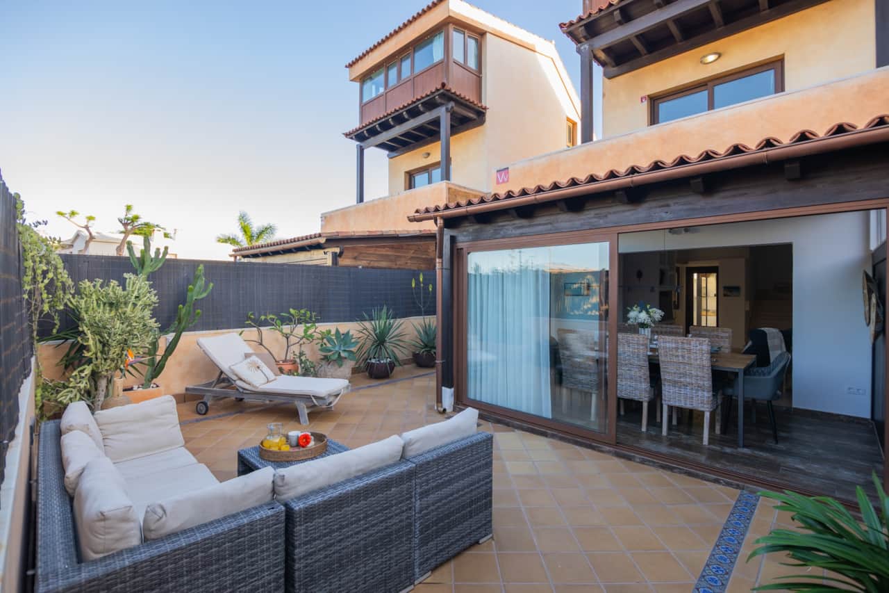 Terrace with lounge area for sunbathing or relaxing