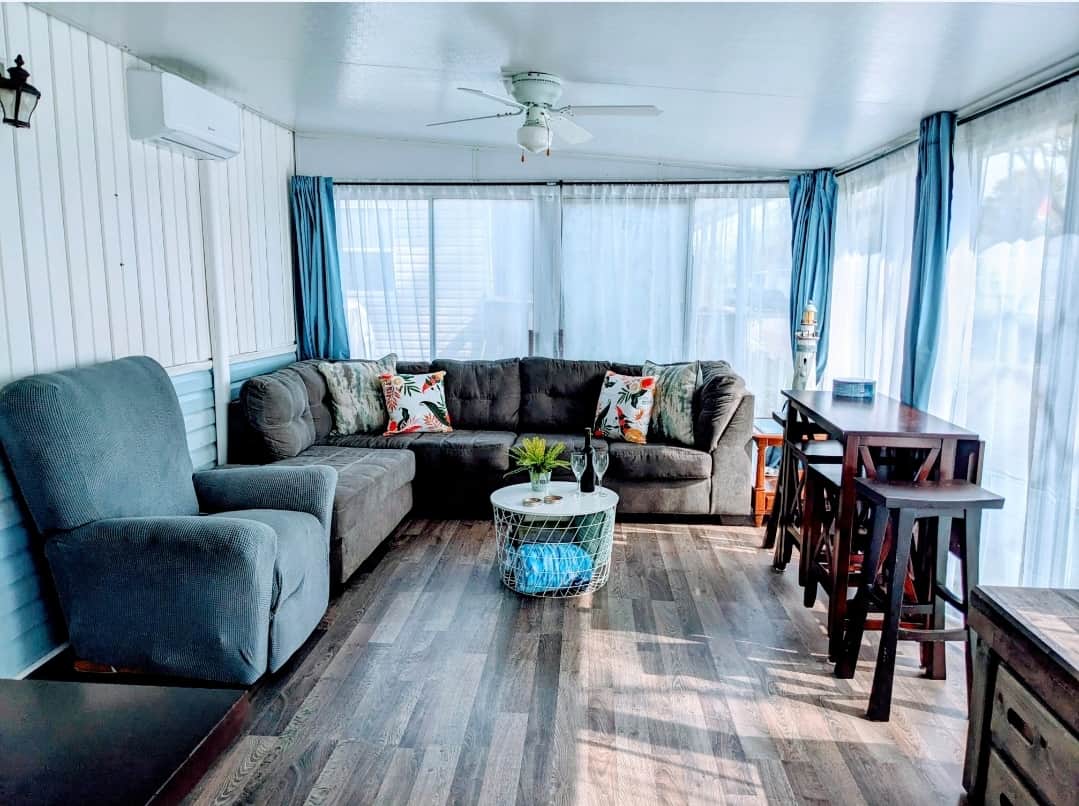 Add on room living area 