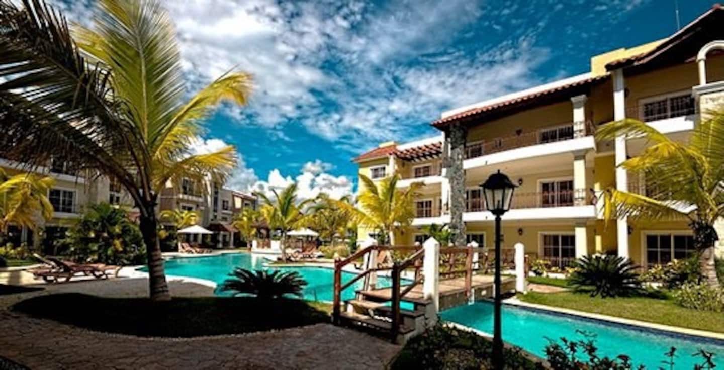 Spacious apartment - large pool - private beach photo 5