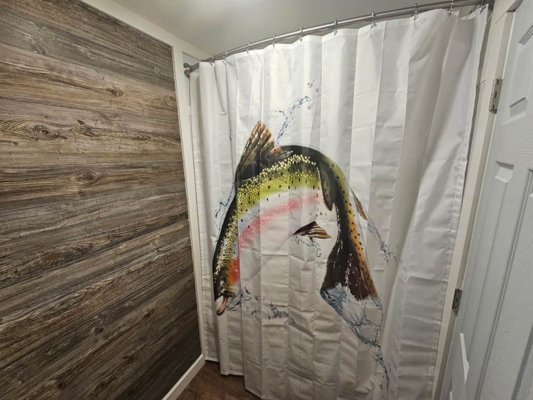 Coho Bunk Rm Bathroom