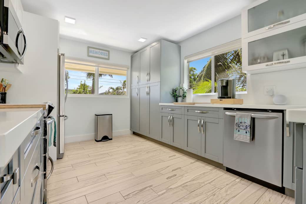 Kitchen storage and pantry