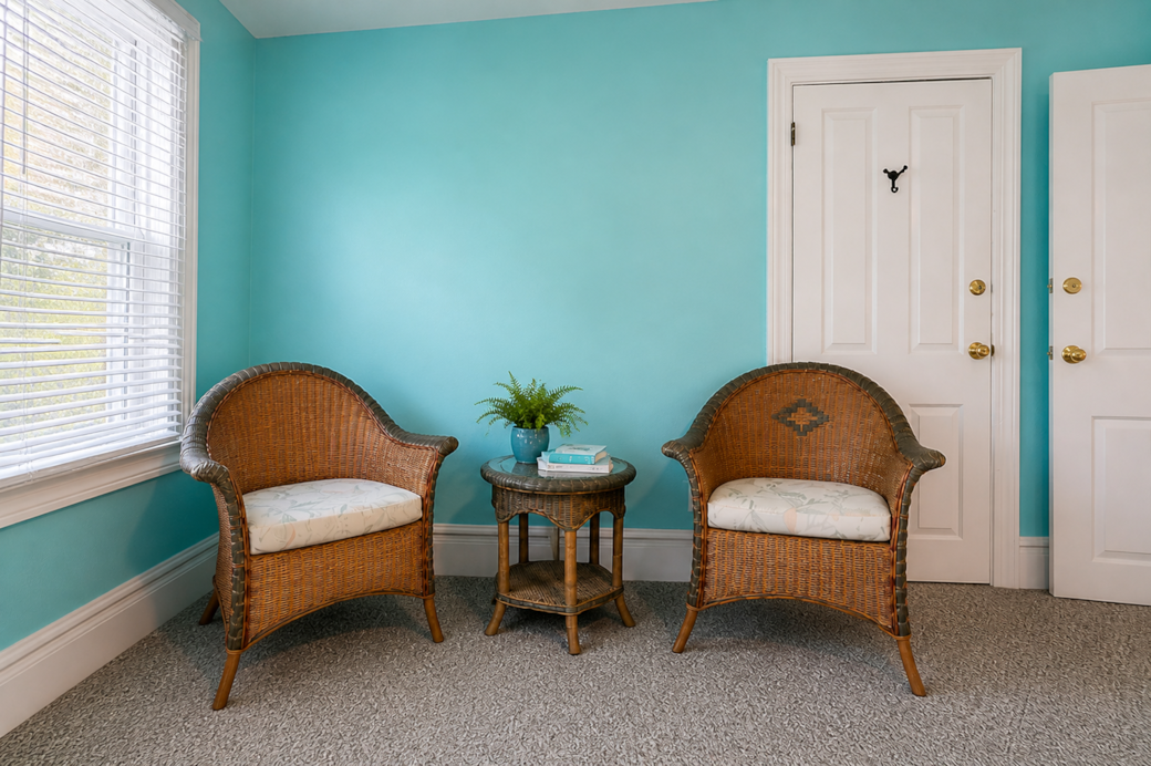 Turtle Cove Sitting Area 