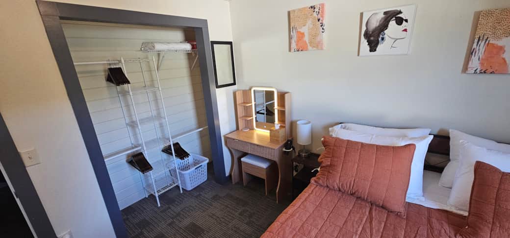 Queen Bedroom