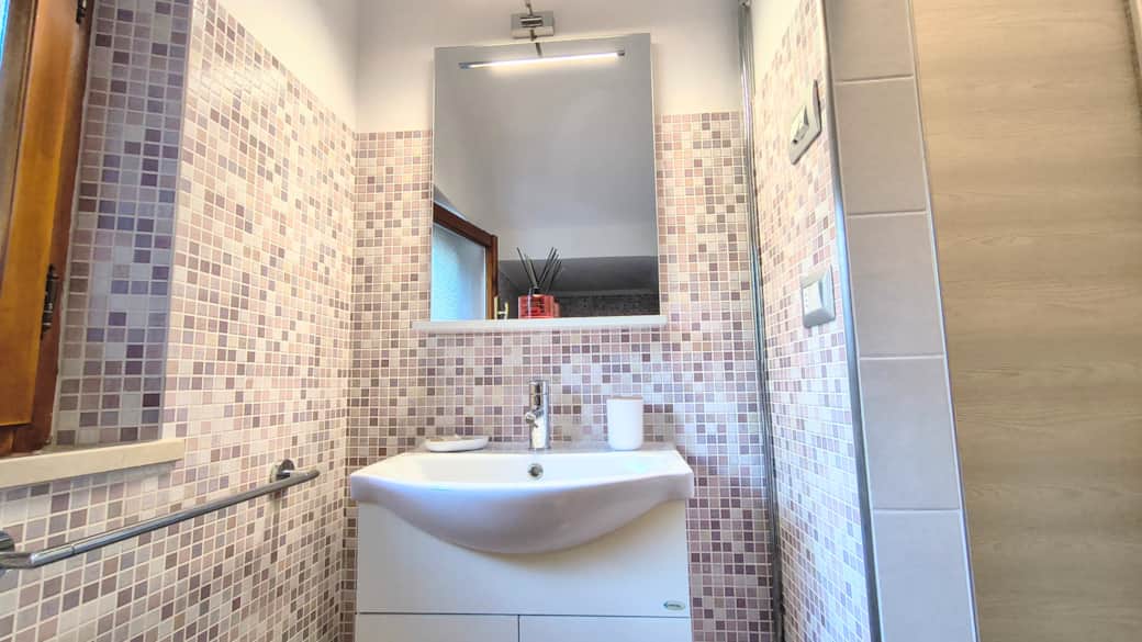 Bagno ensuite finestrato