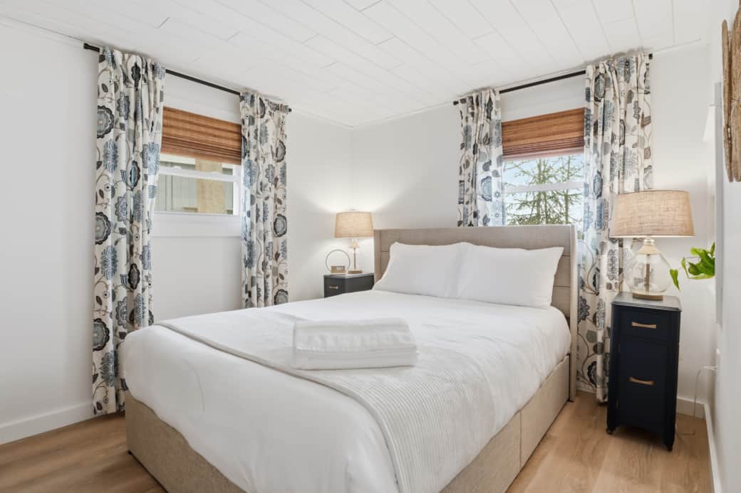 Queen Size Medium Firm Memory Foam Mattress