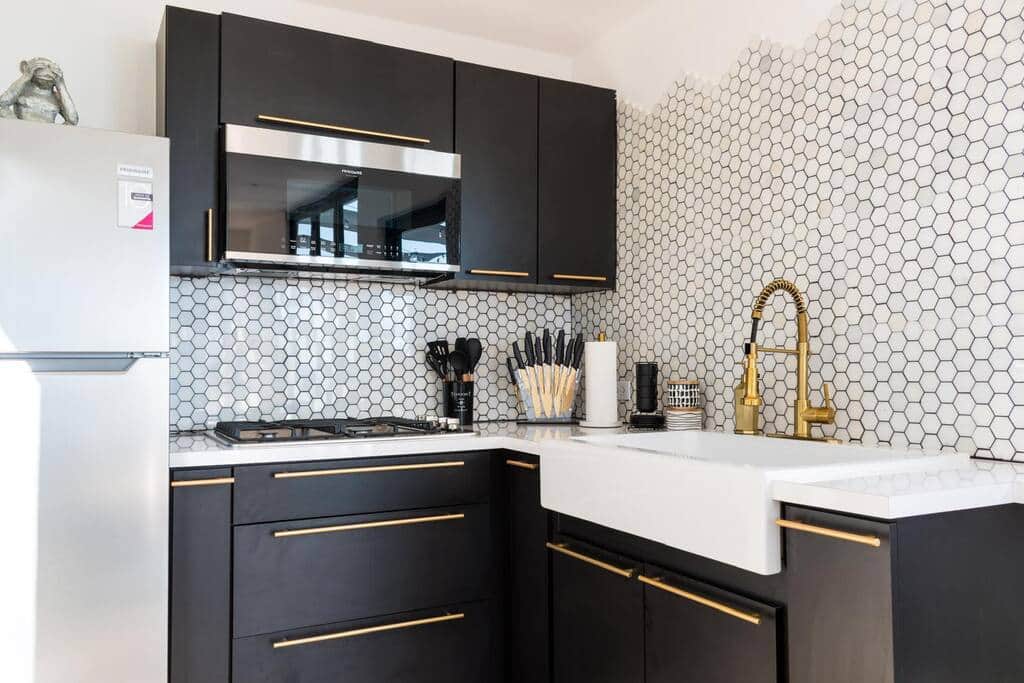 Complete Kitchen