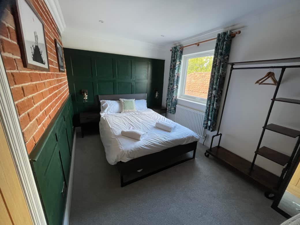 Second bedroom