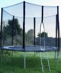 trampoline gite anjouloire