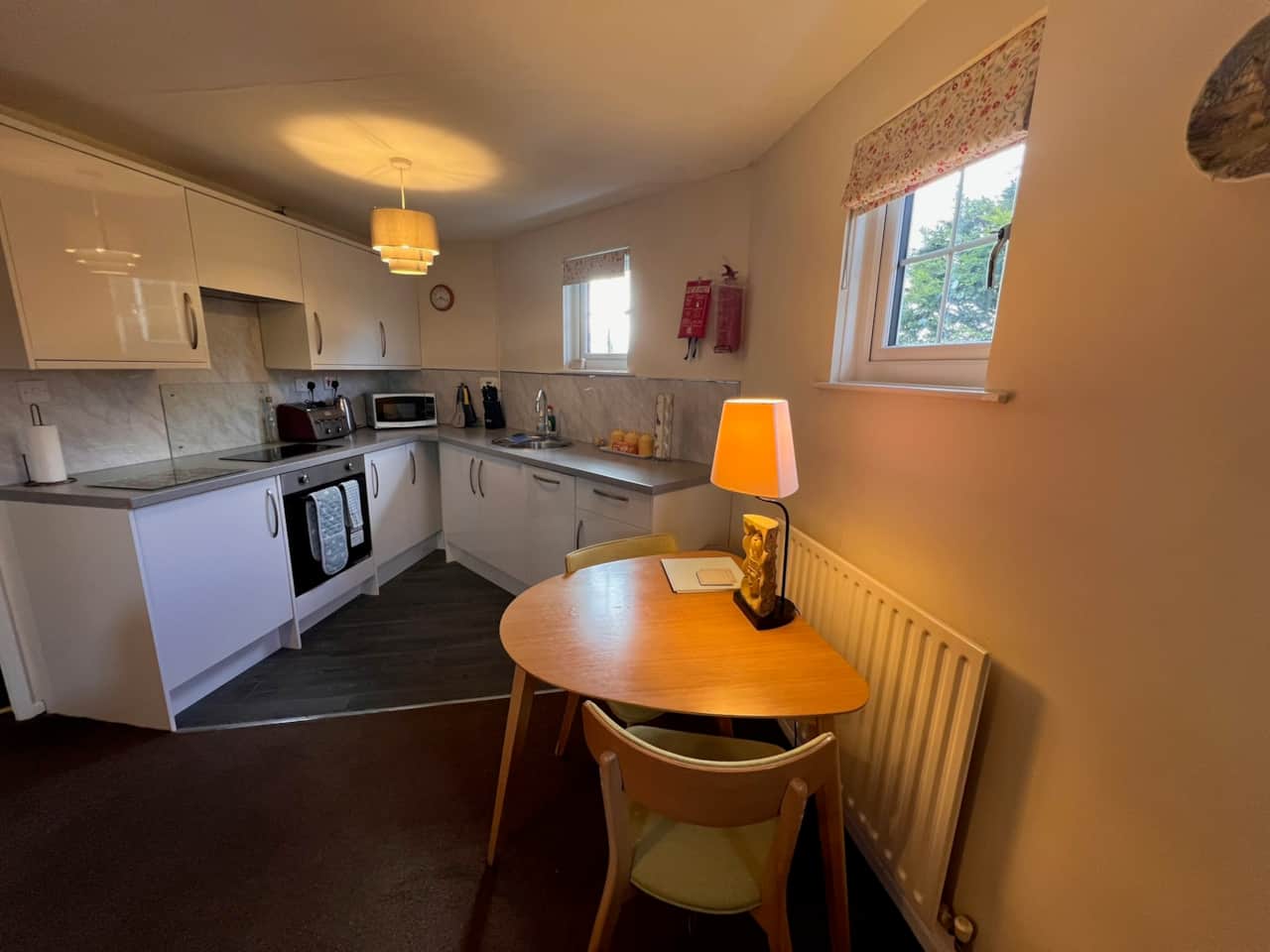 Kitchen Dining Area