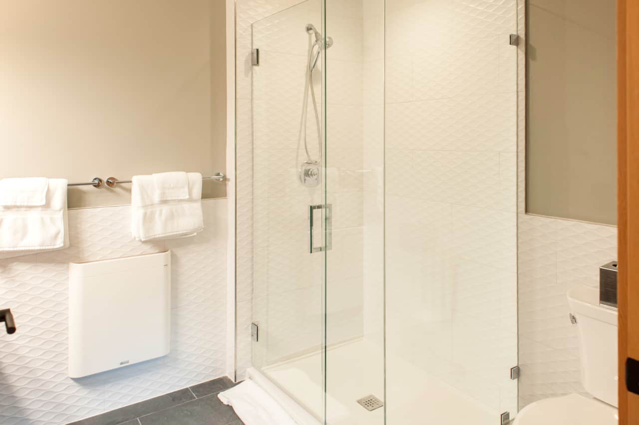 Bedard_Suites on Main St_9203