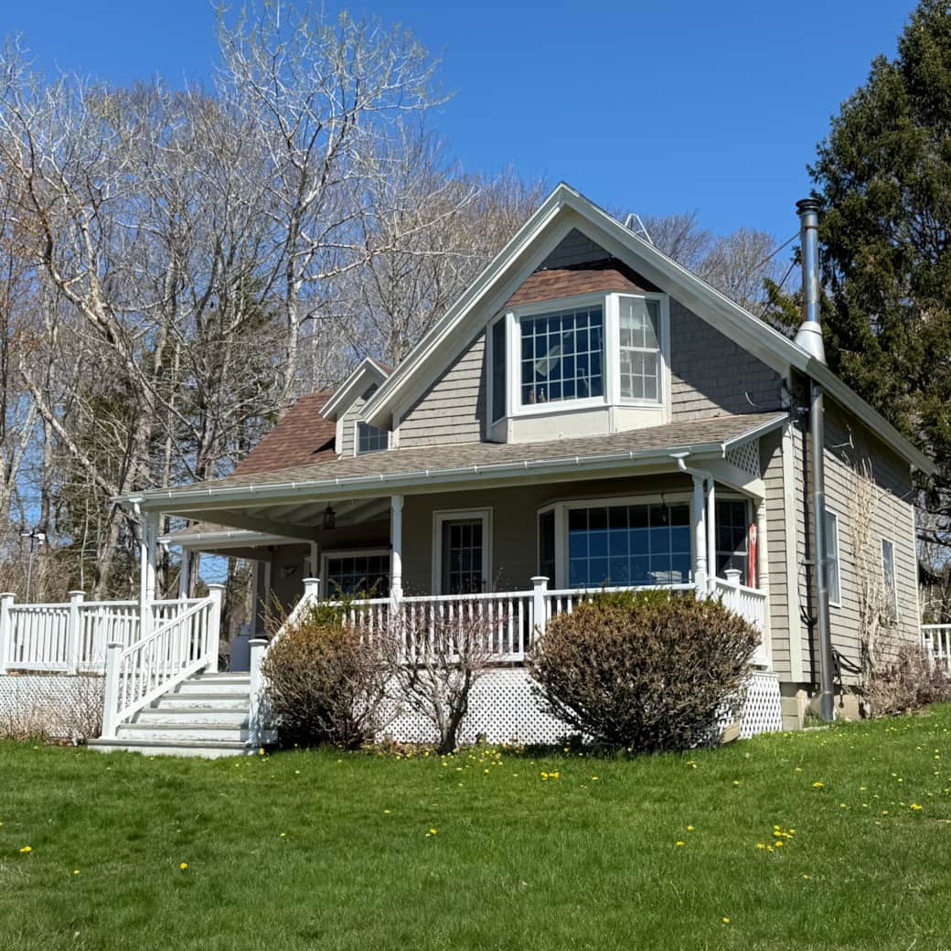 Capt Black Home