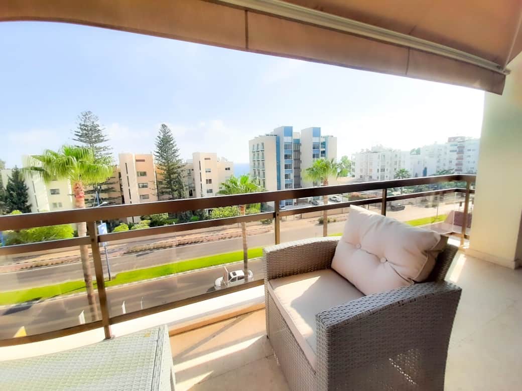Balcony with sea view