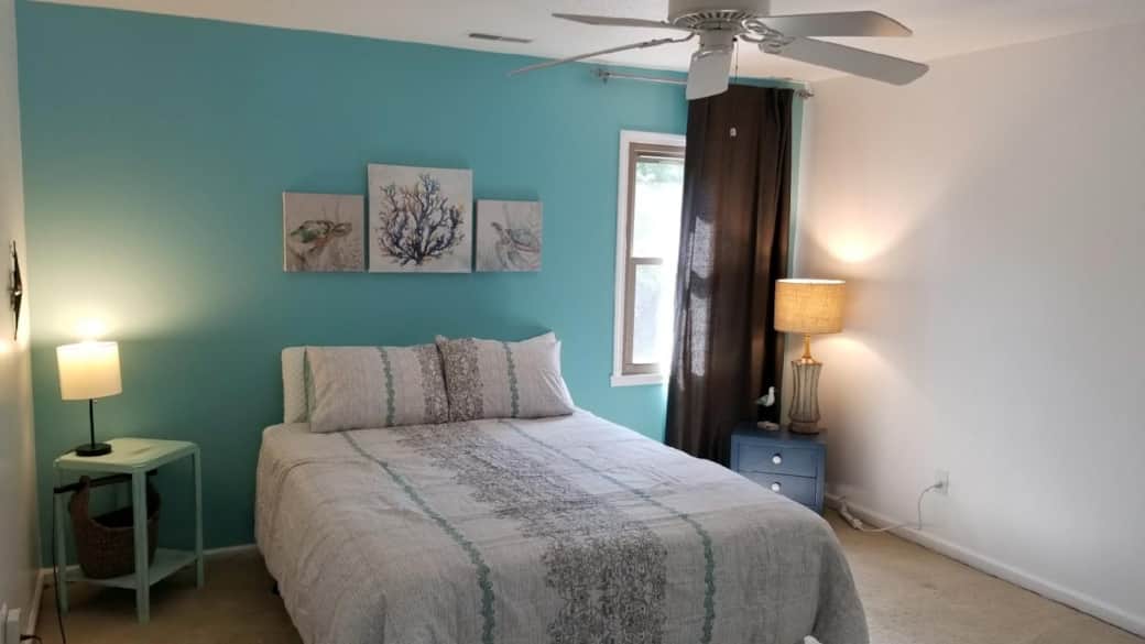 Spacious Upstairs bedroom with queen