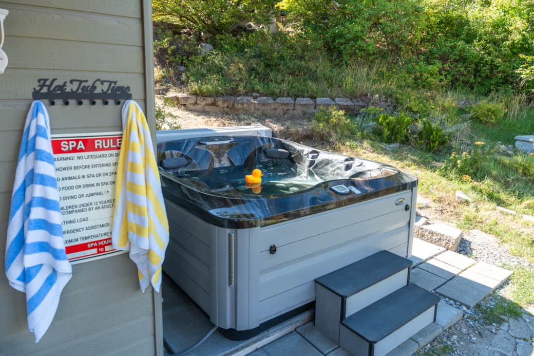 Hot tub