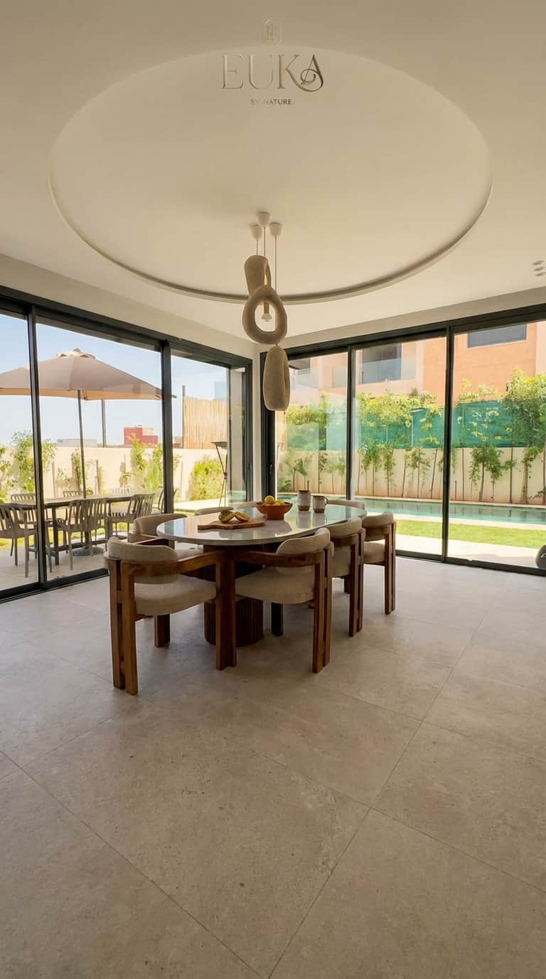 Modern Dining Room With View-5
