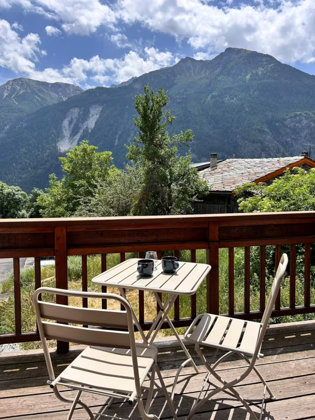 Balcon depuis la cuisine Balcon depuis la cuisine