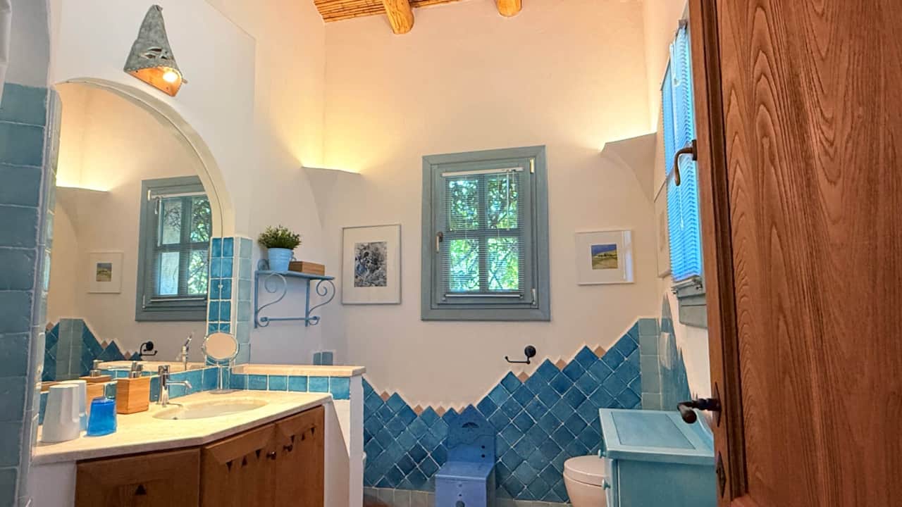 Badezimmer 1 - Bathroom 1