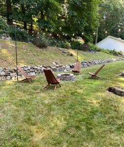 Outdoor fire pit and twinkling lights! Outdoor fire pit and twinkling lights!