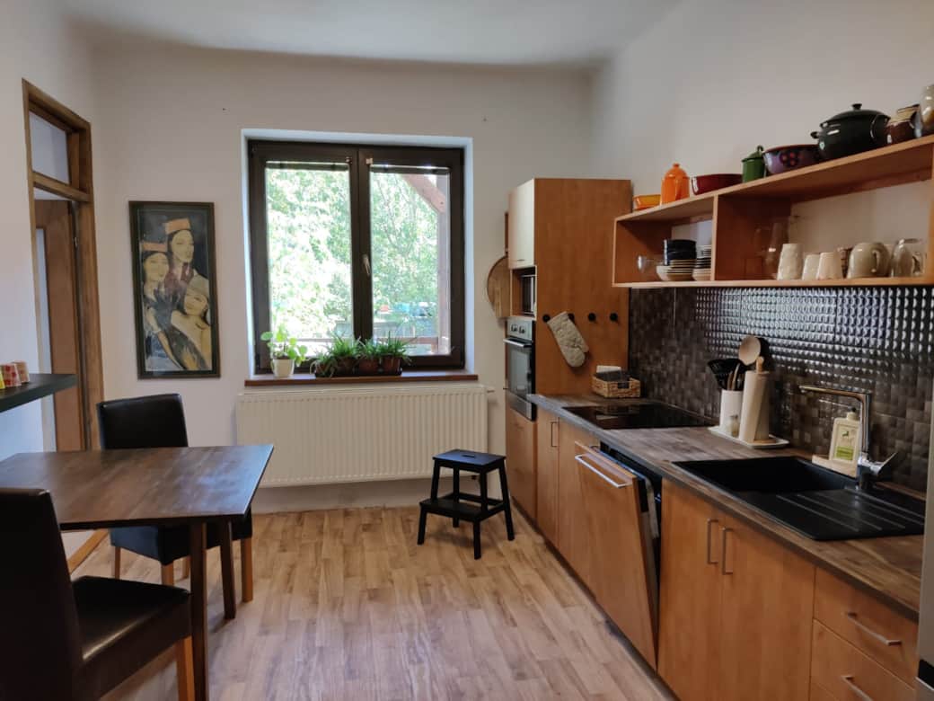 286977e8-a94e-4ab2-9a11-316fde56322c - Copy