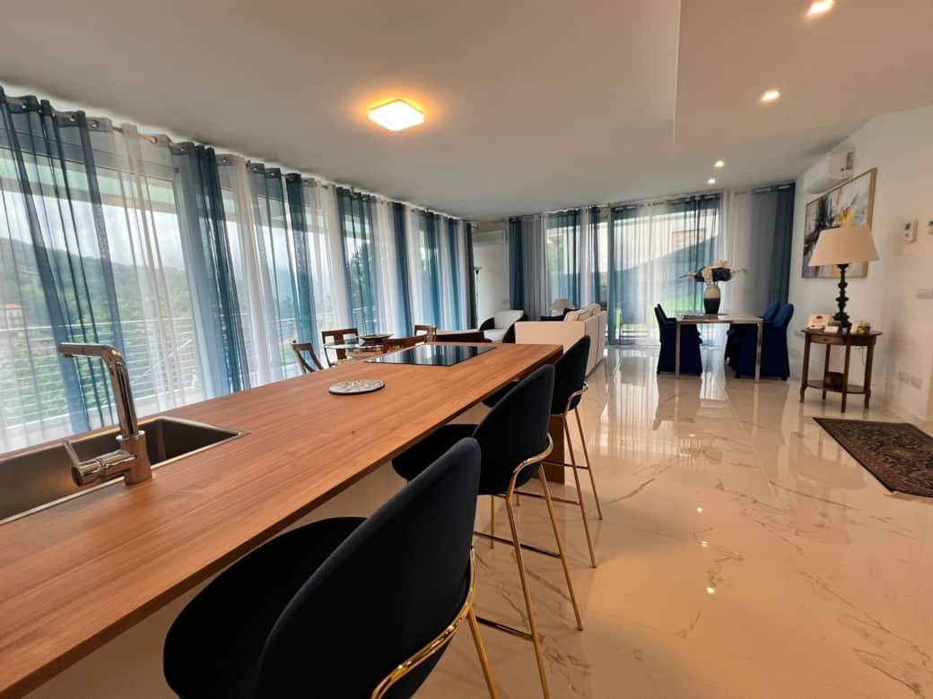 Living and dining area