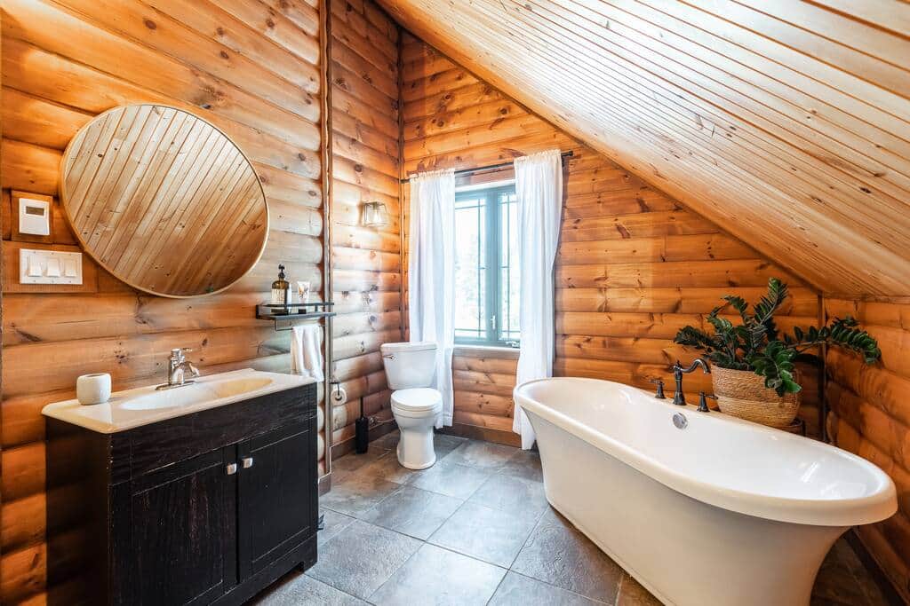 Salle de bain : 2e étage