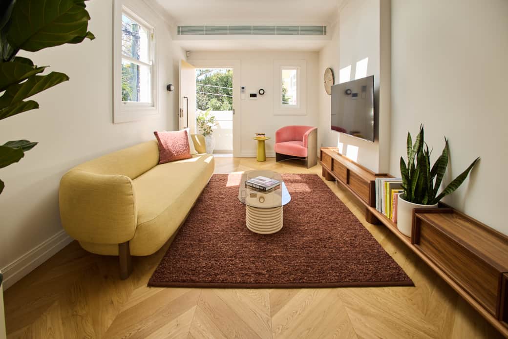 Lounge Room Flora Suite