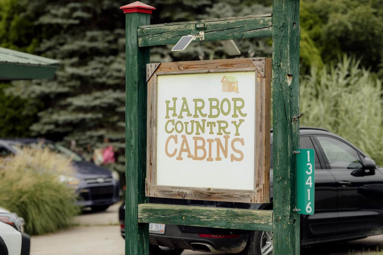 Welcome to Harbor Country Cabins