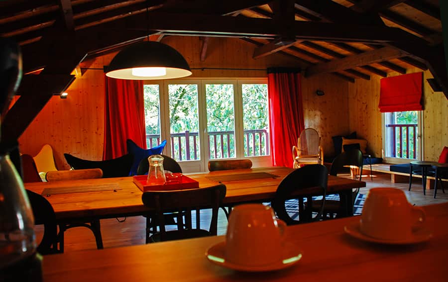 upstairs living/dinning room