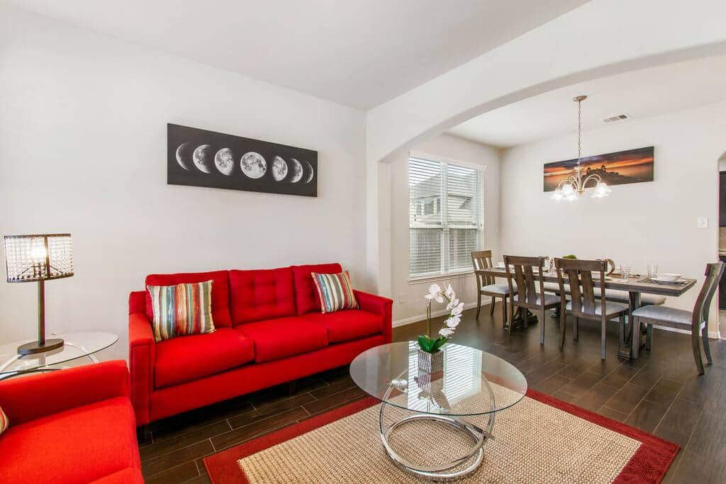 Open to Formal Dining 