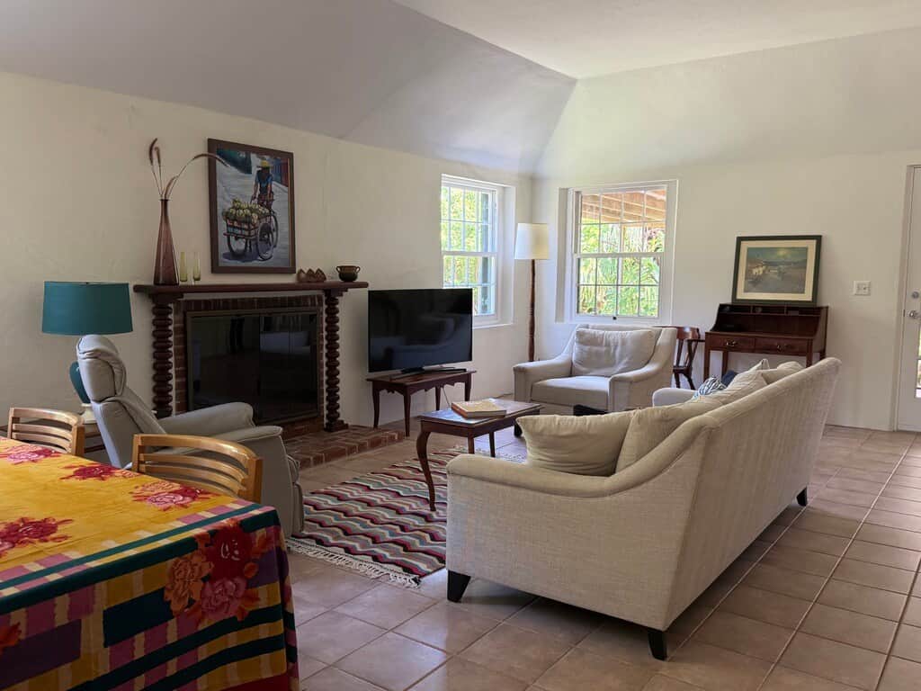 Large Living area with high ceilings