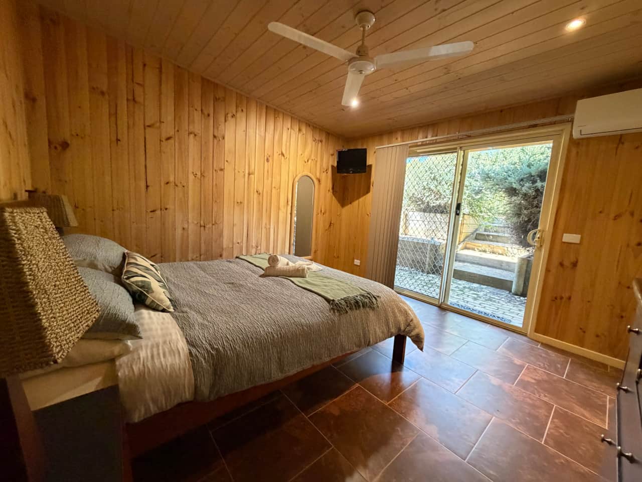 Queen Bed