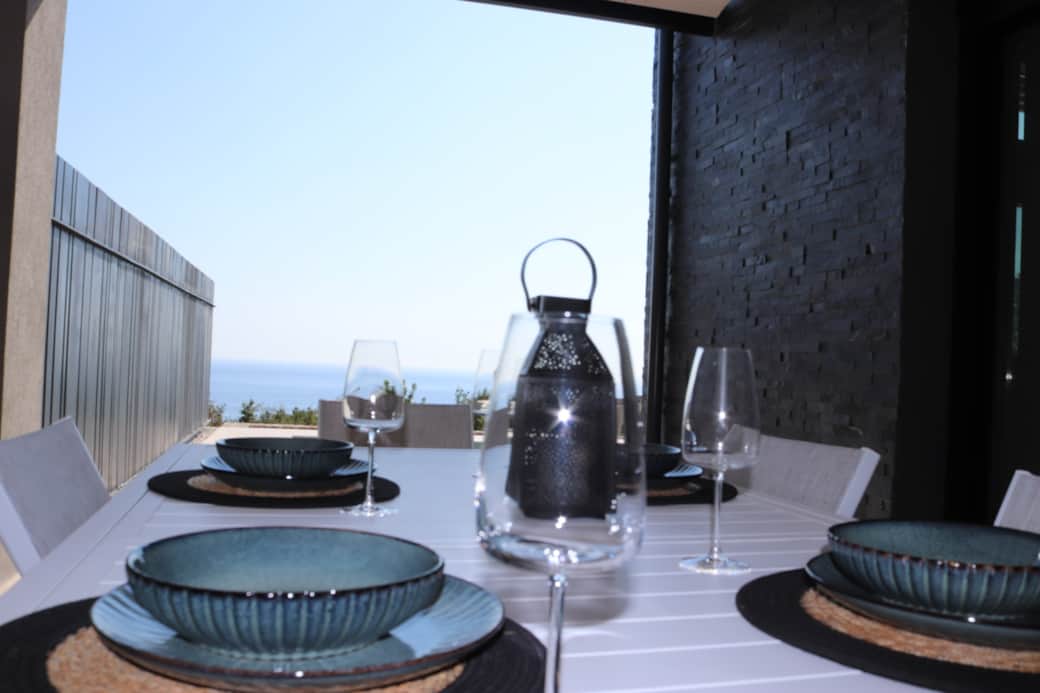 Dining Area  with sea view