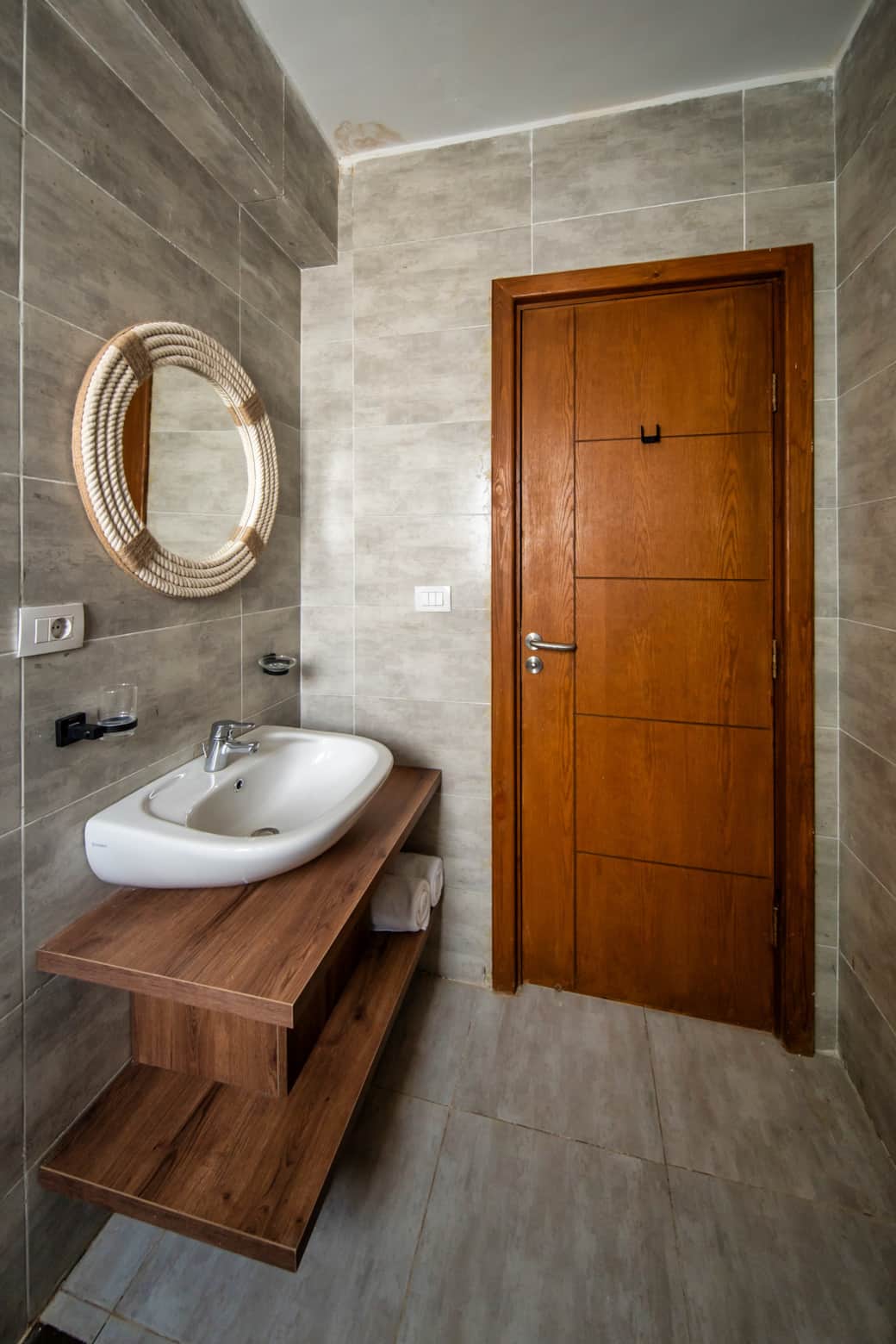 3 bedrooms roof - greek-5