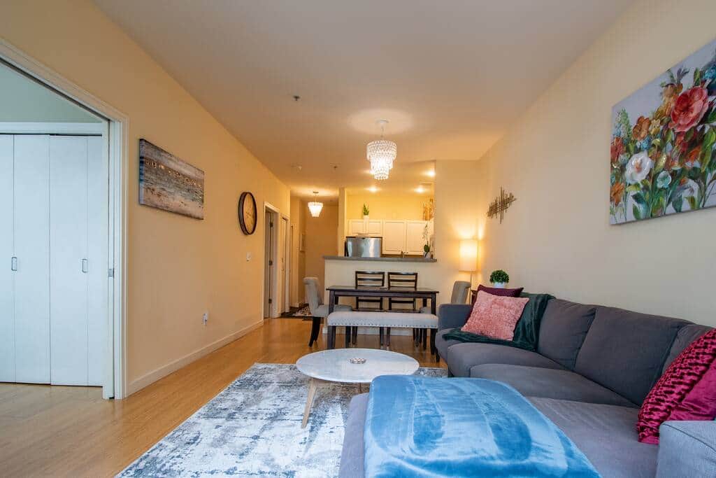Large Open Living Room, Dining Room & Kitchen 